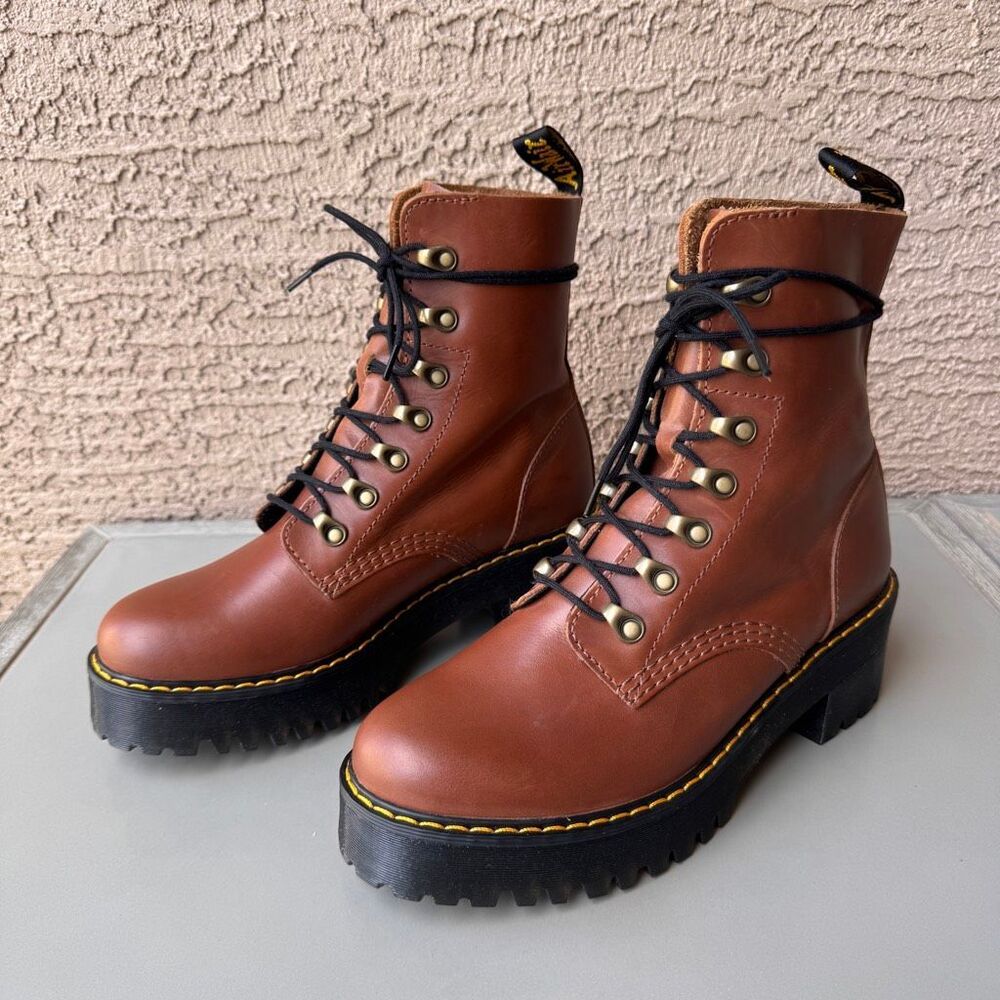 Dr Martens Leona Boots Womens Size 8 Brown Leather Platform Lace Up Lug Sole